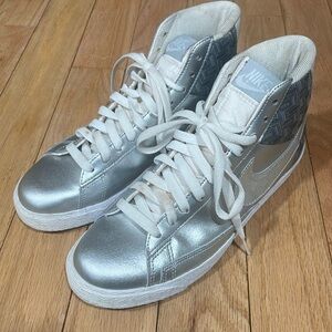 Nike Blazer SP Sneakers 379416- 001